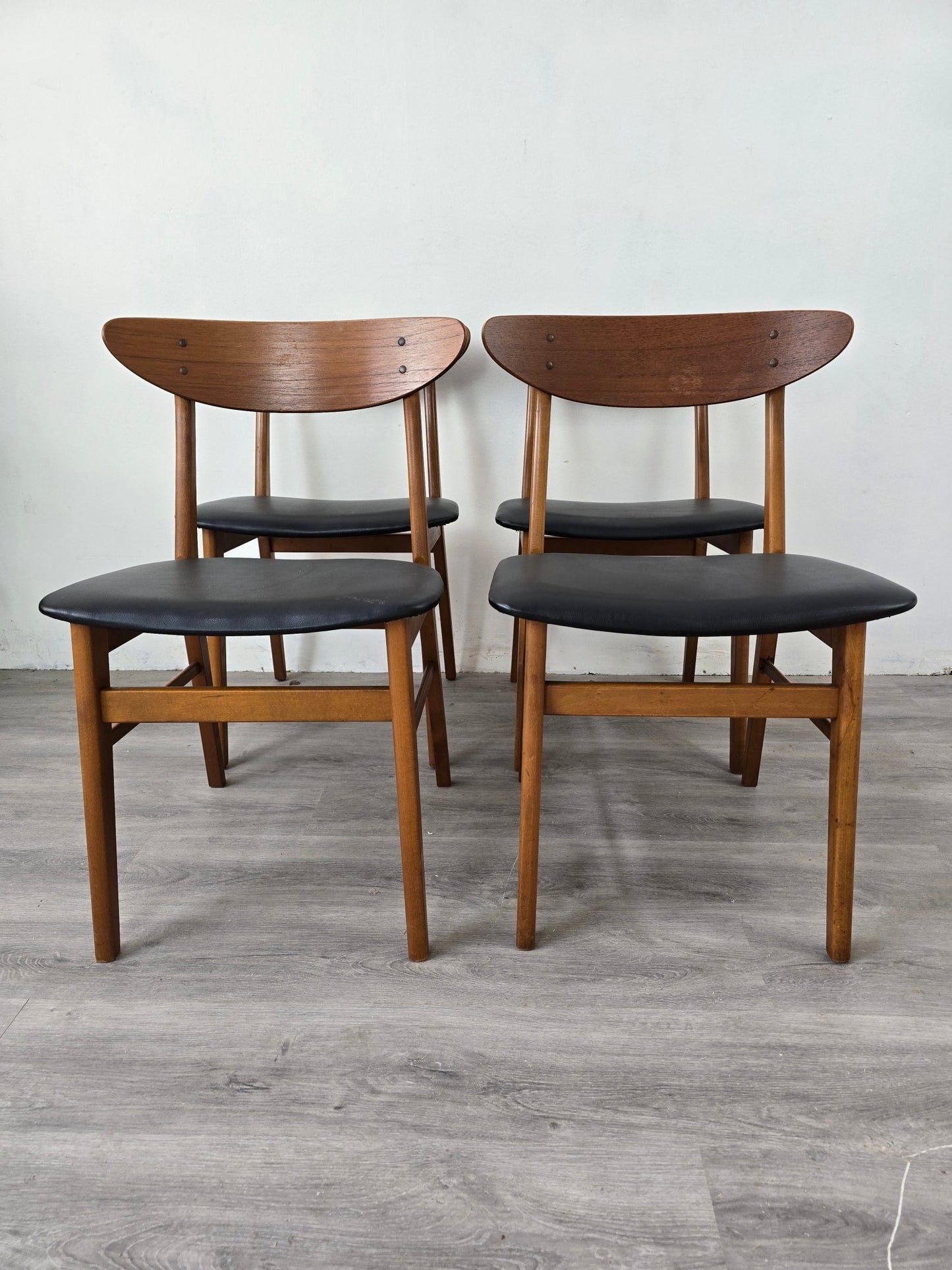 Set of 4 Danish Teak Dining Chairs - Vintage MC