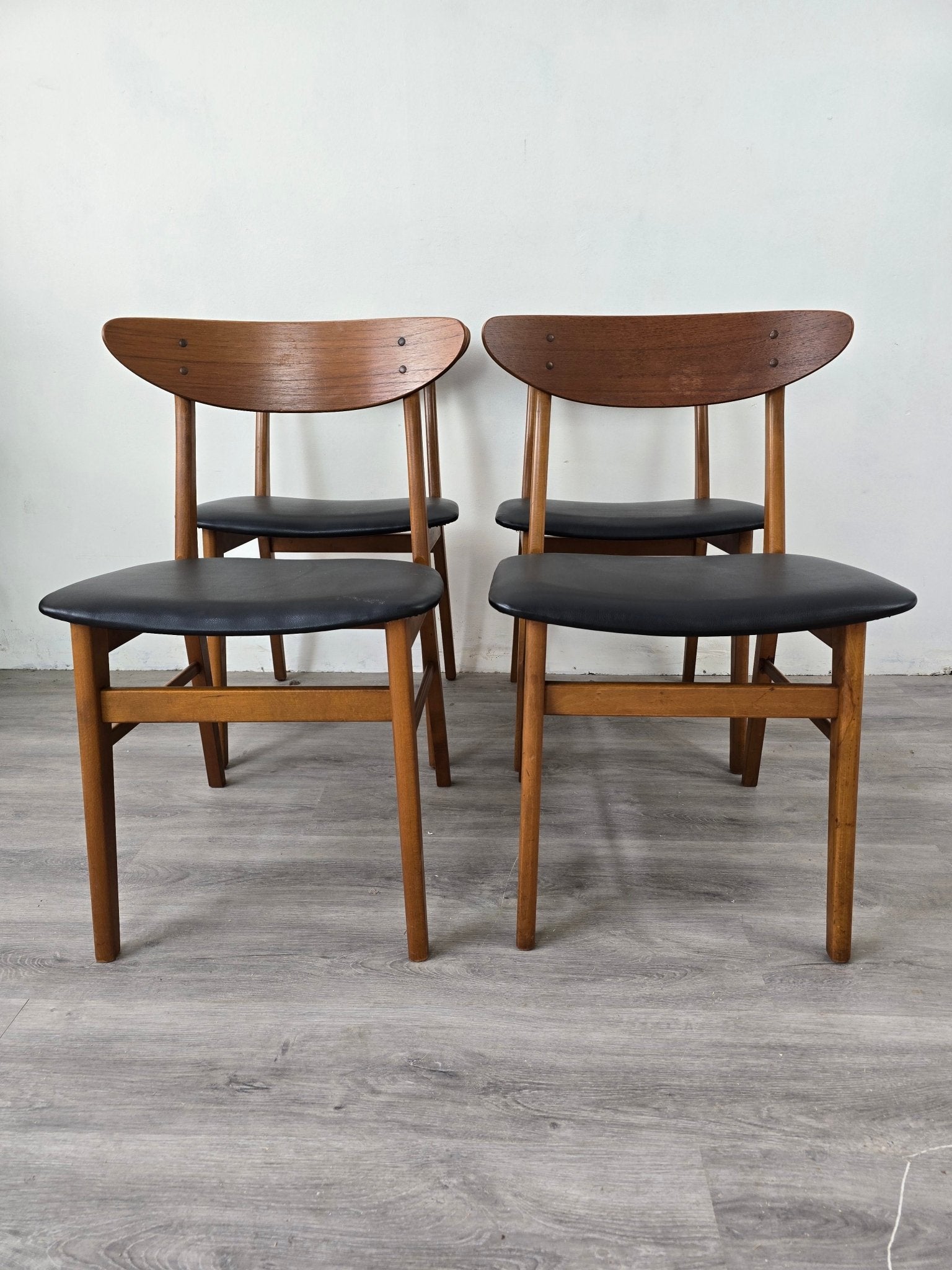 Set of 4 Danish Teak Dining Chairs - Vintage MC