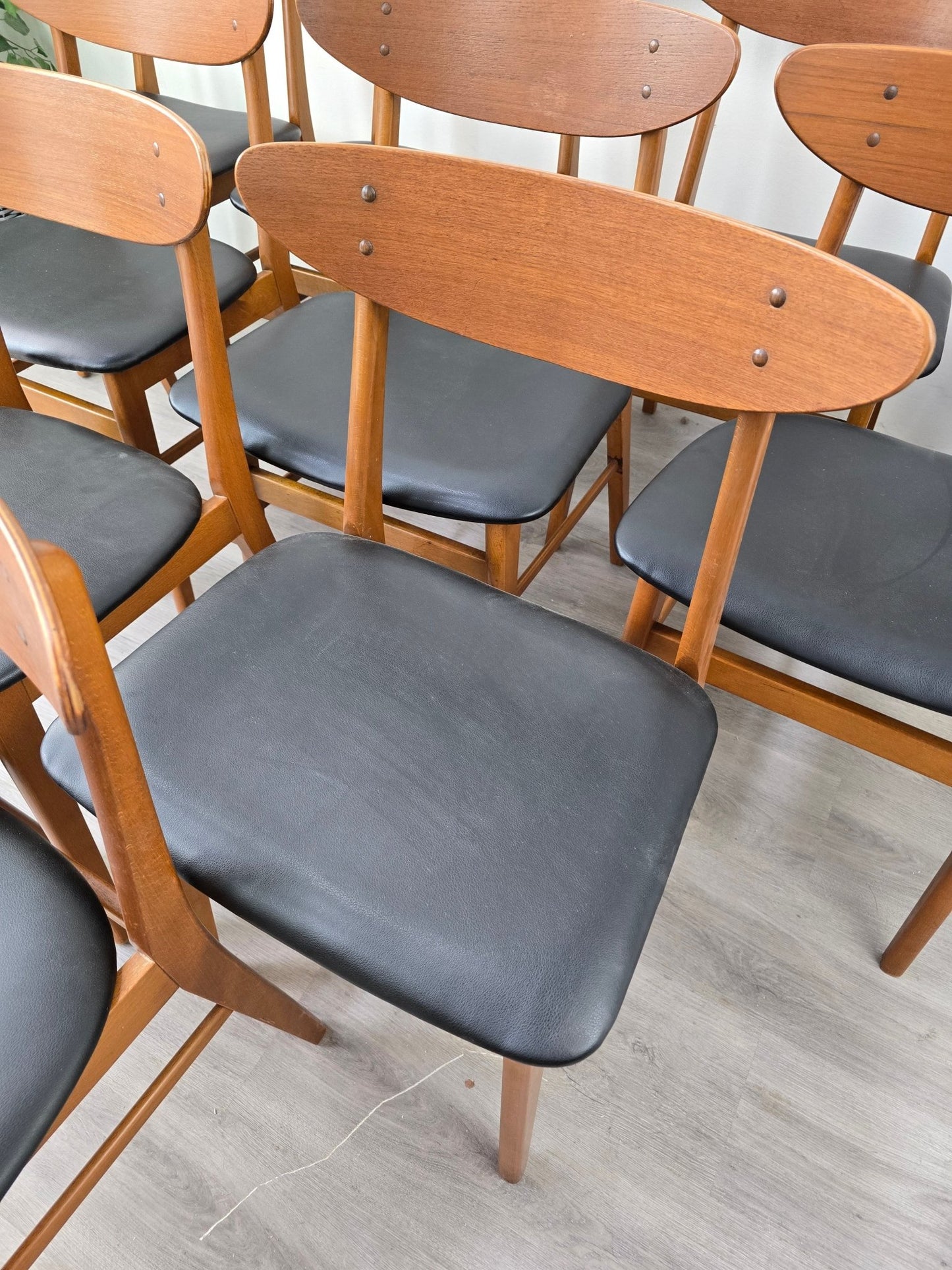 Set of 4 Danish Teak Dining Chairs - Vintage MC