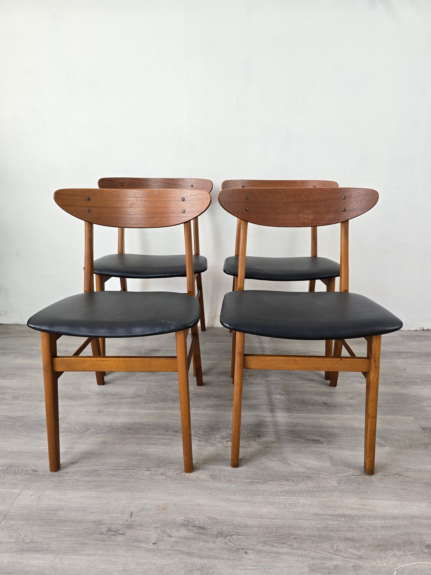 Set of 4 Danish Teak Dining Chairs - Vintage MC