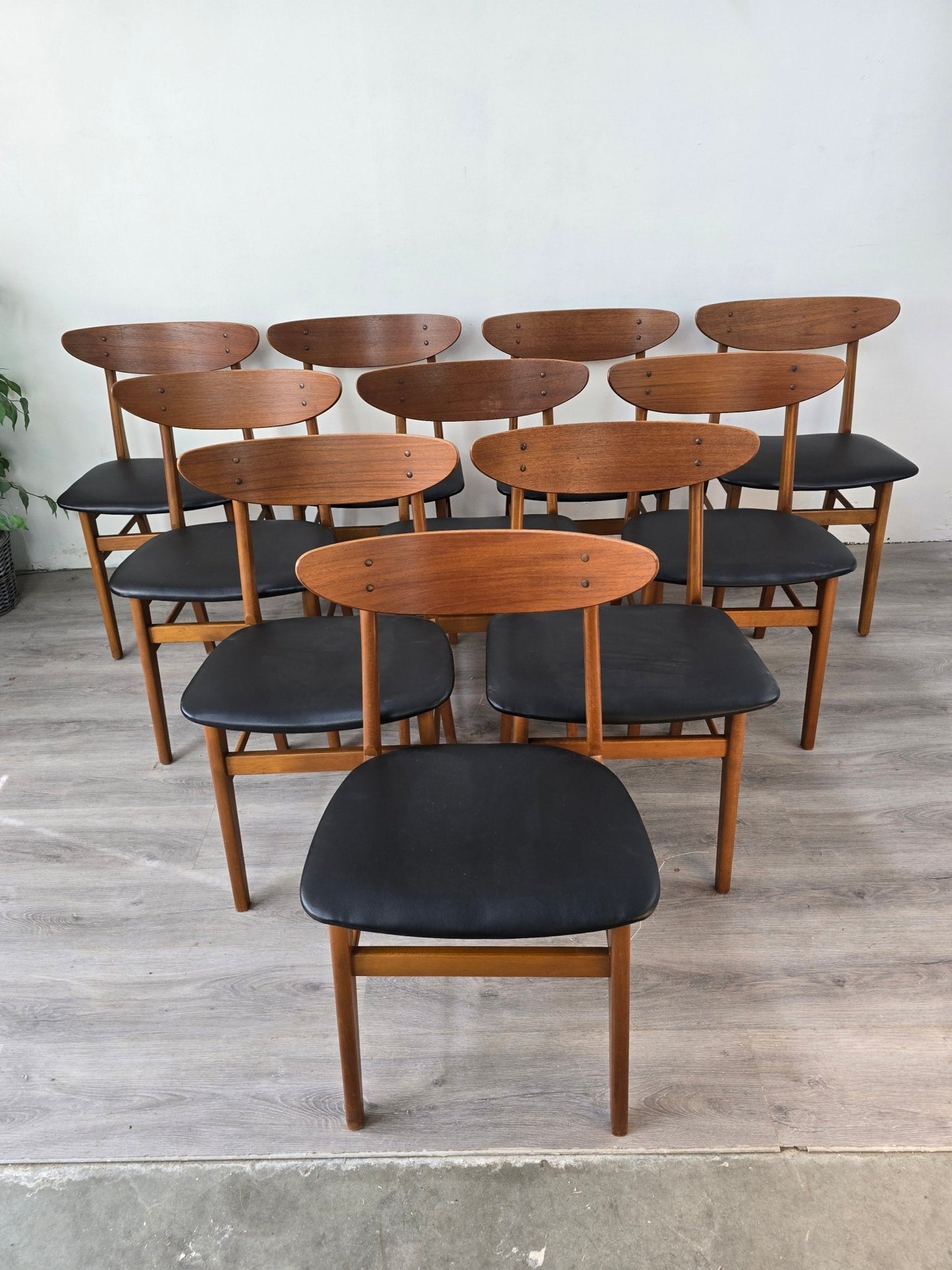 Set of 4 Danish Teak Dining Chairs - Vintage MC