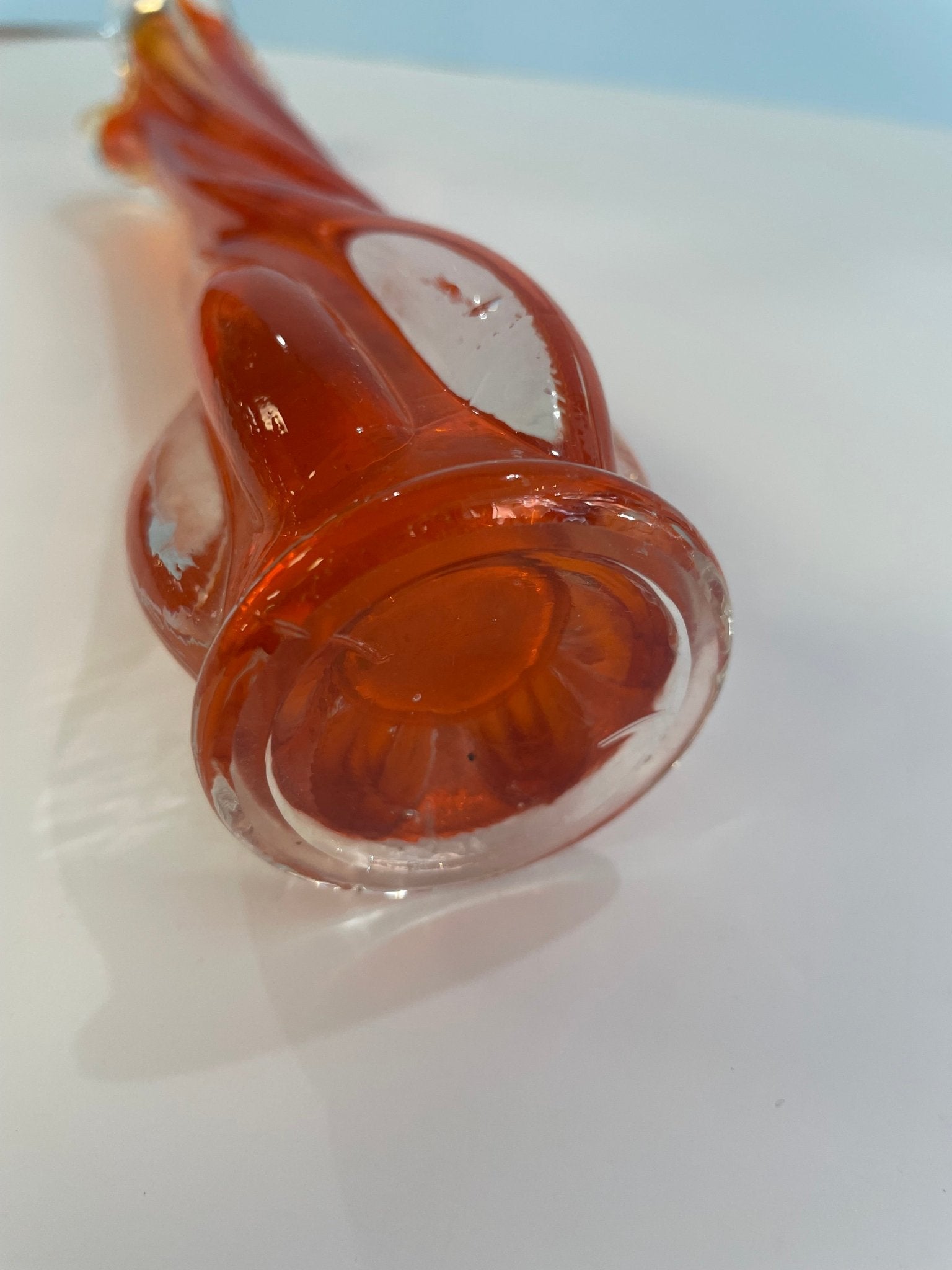 Small 3 Finger Swung Vase - Vintage MC