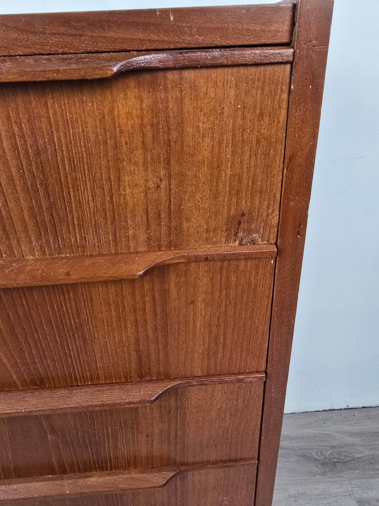 ST24226 - Danish Teak 6 - Drawer Tall Chest - Vintage MC