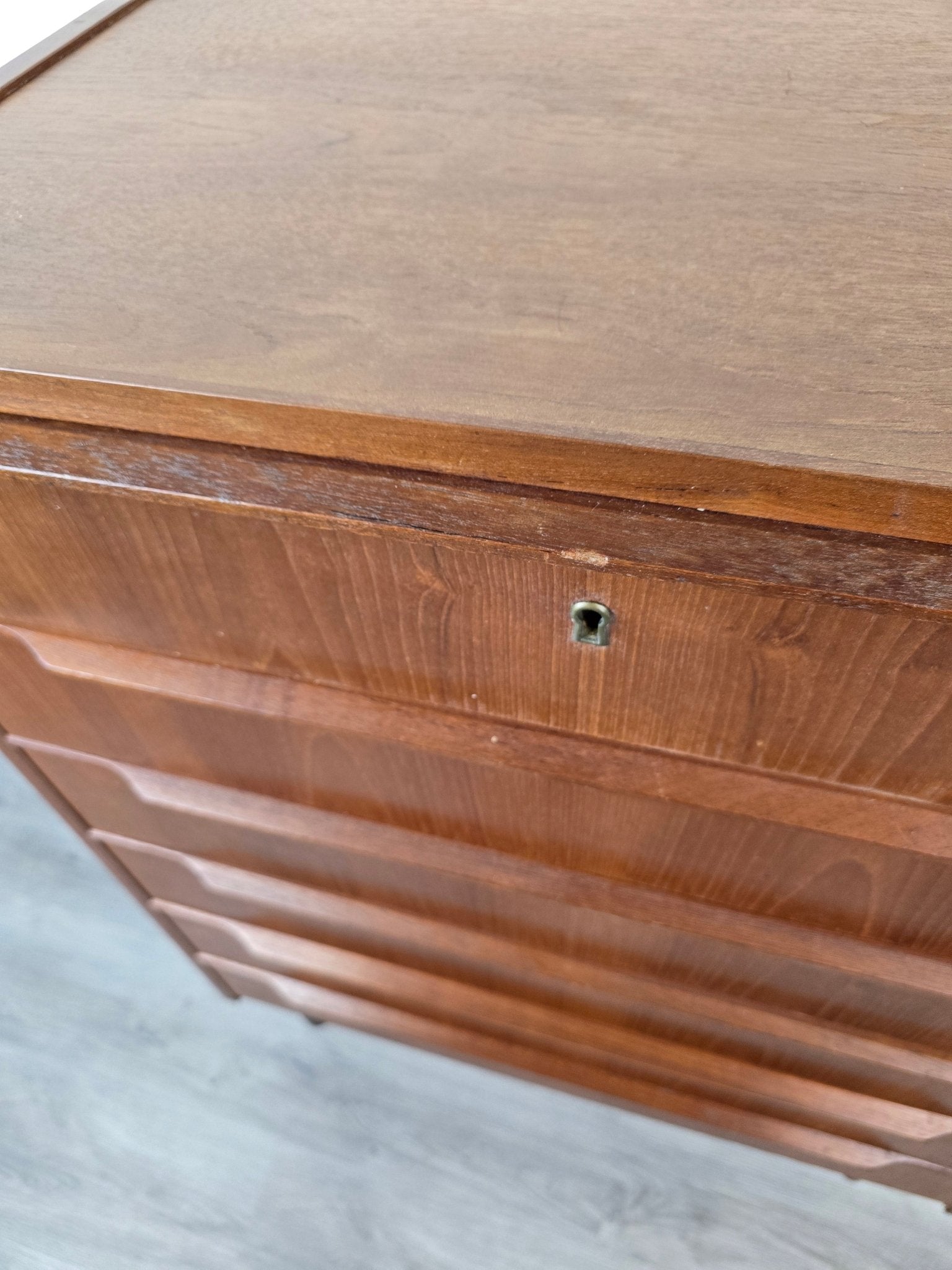 ST24226 - Danish Teak 6 - Drawer Tall Chest - Vintage MC