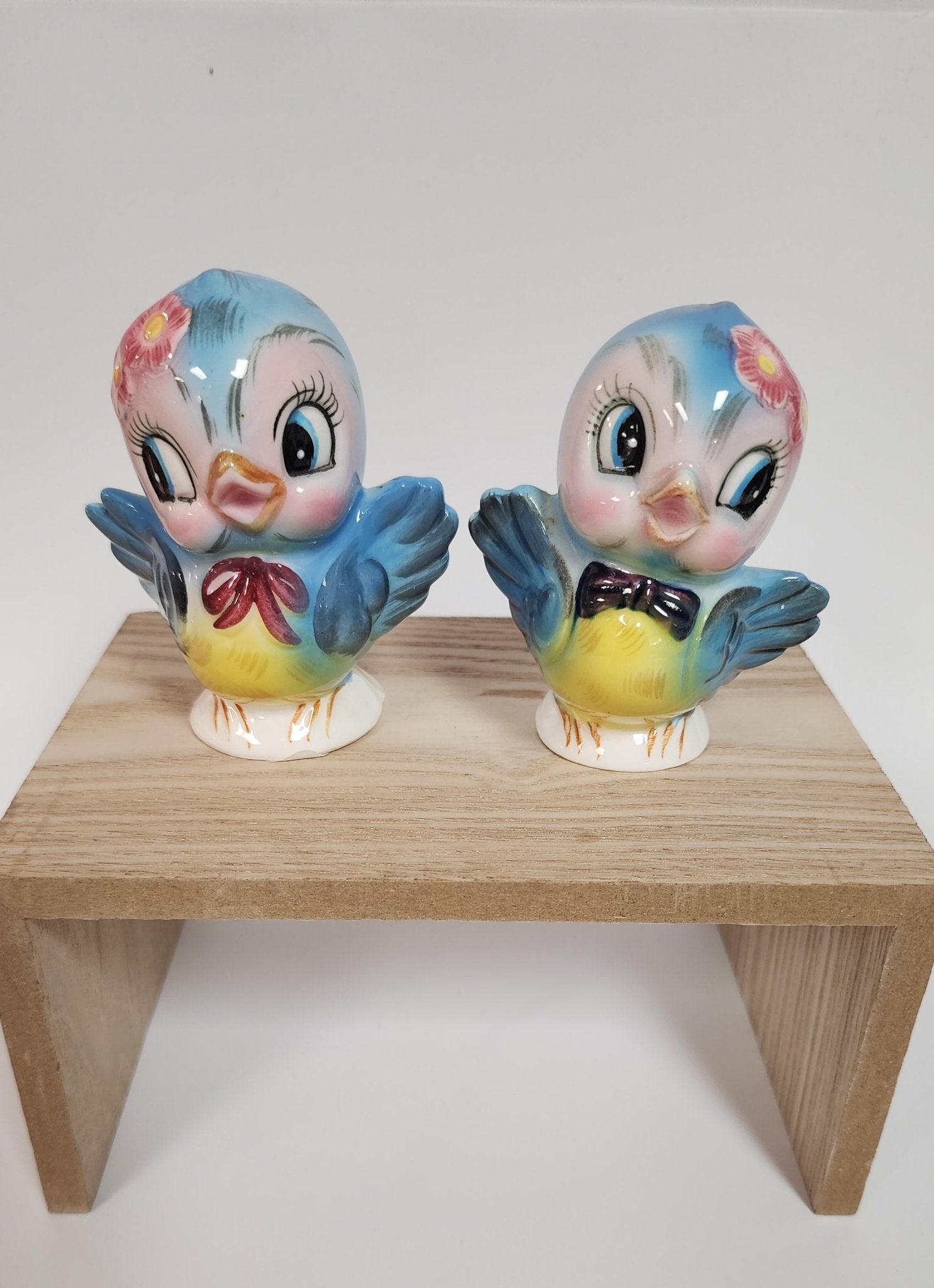 Vintage 1950s Lefton Bluebird Salt & Pepper - Vintage MC