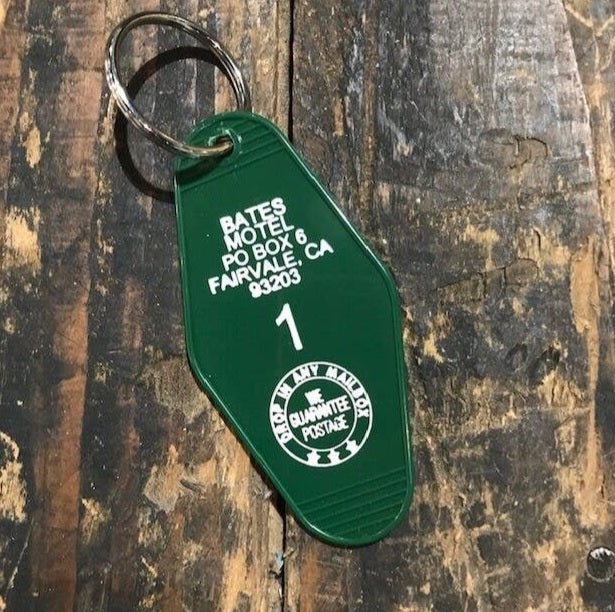 Retro Hotel Keychains - Vintage MC